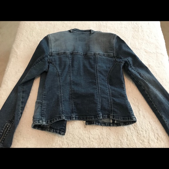 Jean Jacket - Picture 4 of 6